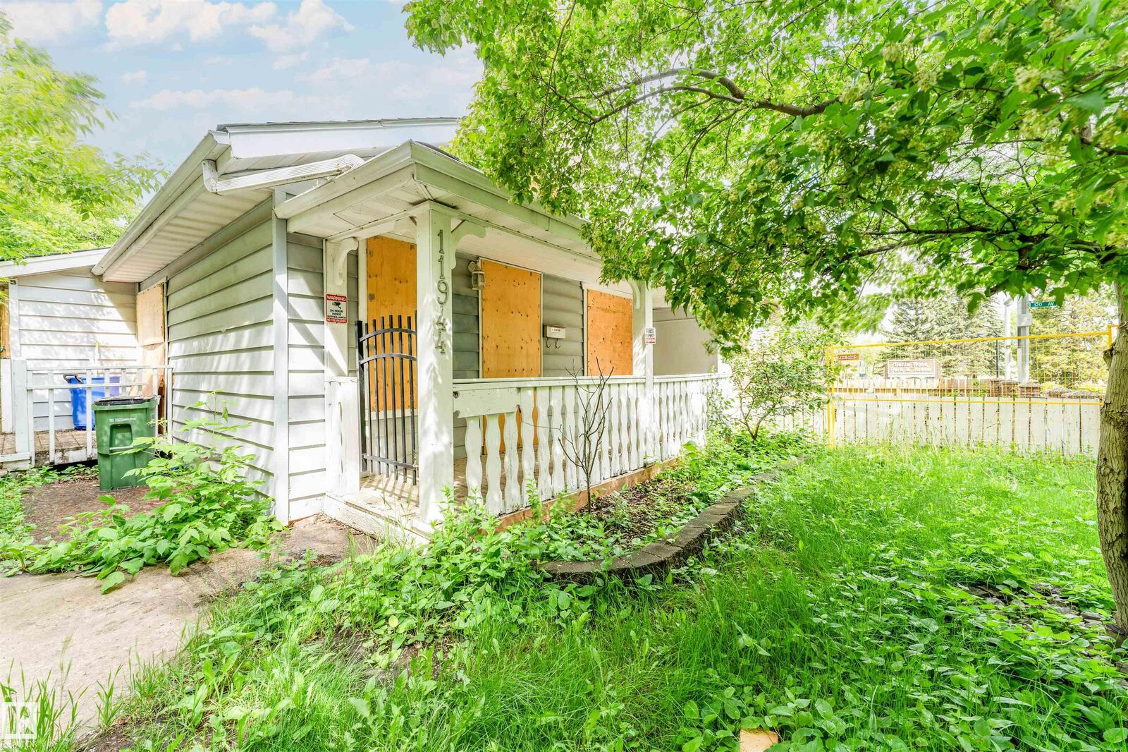 Property Photo: 11944 68 Street NW AB T5B 1P7
