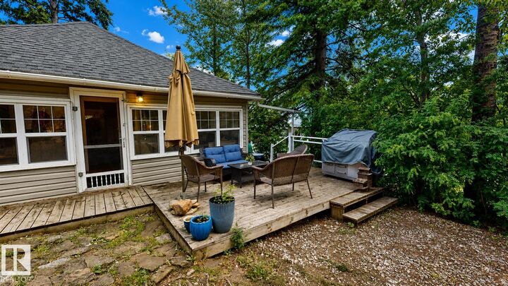 Property Photo: 144 6 Street AB T0E 2B0