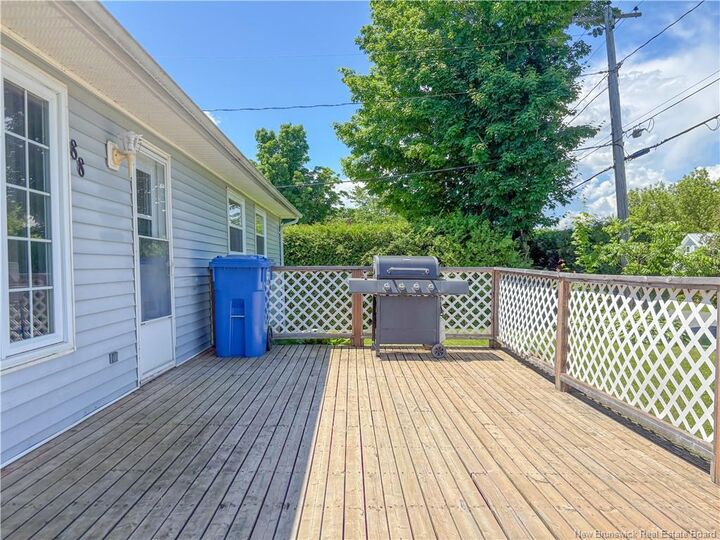 Property Photo:  88 Hillcrest Avenue  NB E7P 1N2 