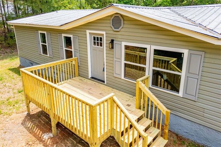 Property Photo:  70 Spring Lane  GA 30116 