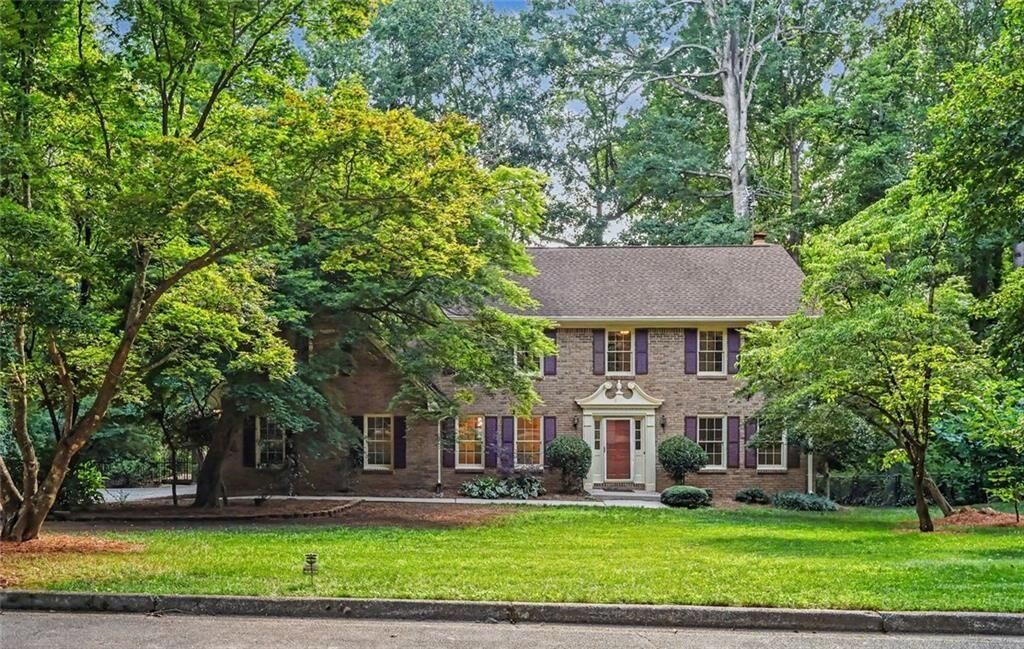 Property Photo:  1903 Colony Oaks Drive  GA 30078 