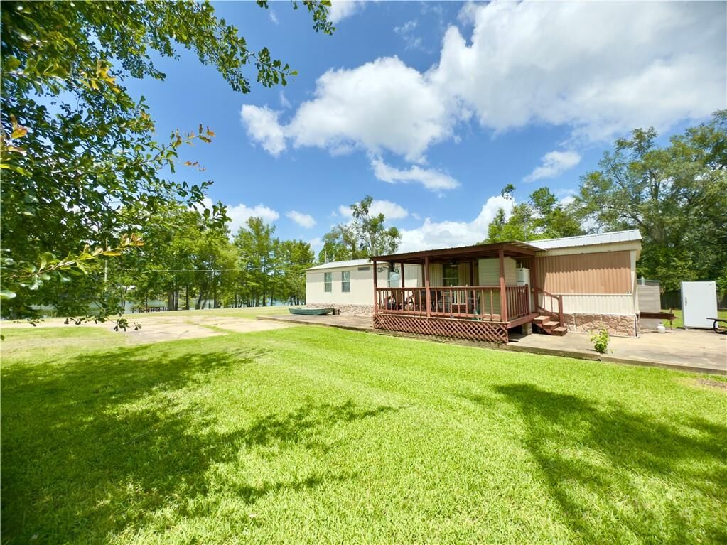 Property Photo:  450 Woolen Lake Road  LA 71418 