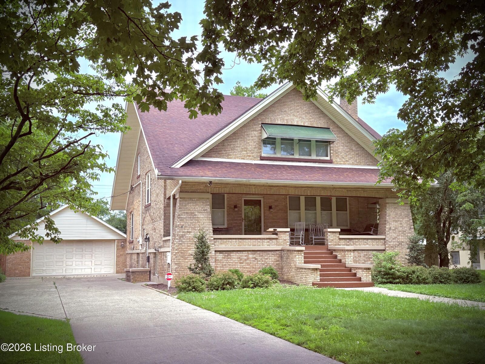 Property Photo:  4611 Southern Pkwy  KY 40214 