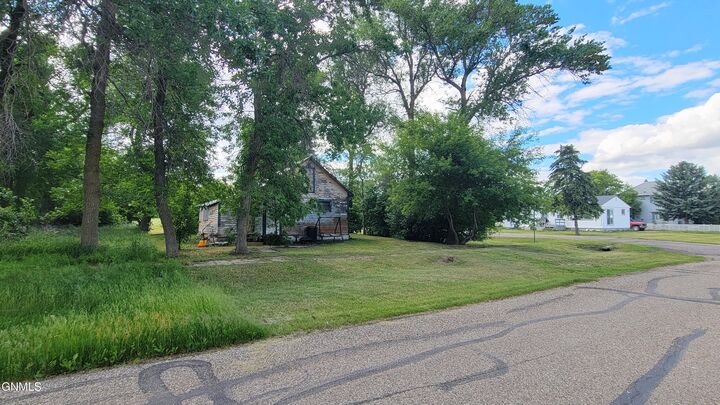 Property Photo: 174 Main Street N ND 58477