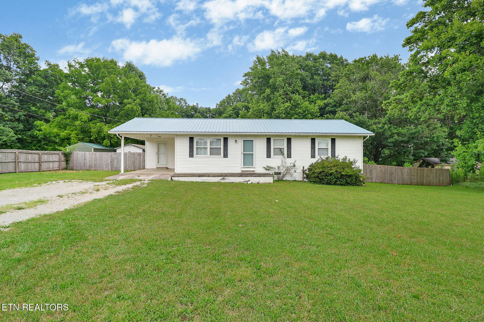 Property Photo: 111 Meadow Creek Drive TN 38572