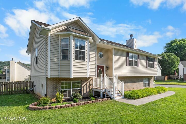 Property Photo: 6920 Rambling Brooks Lane TN 37918