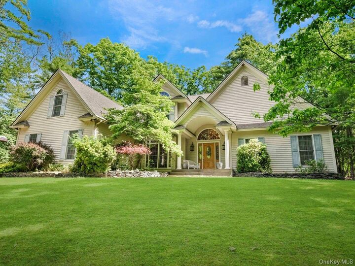 Property Photo: 101 Azalea Court PA 18337