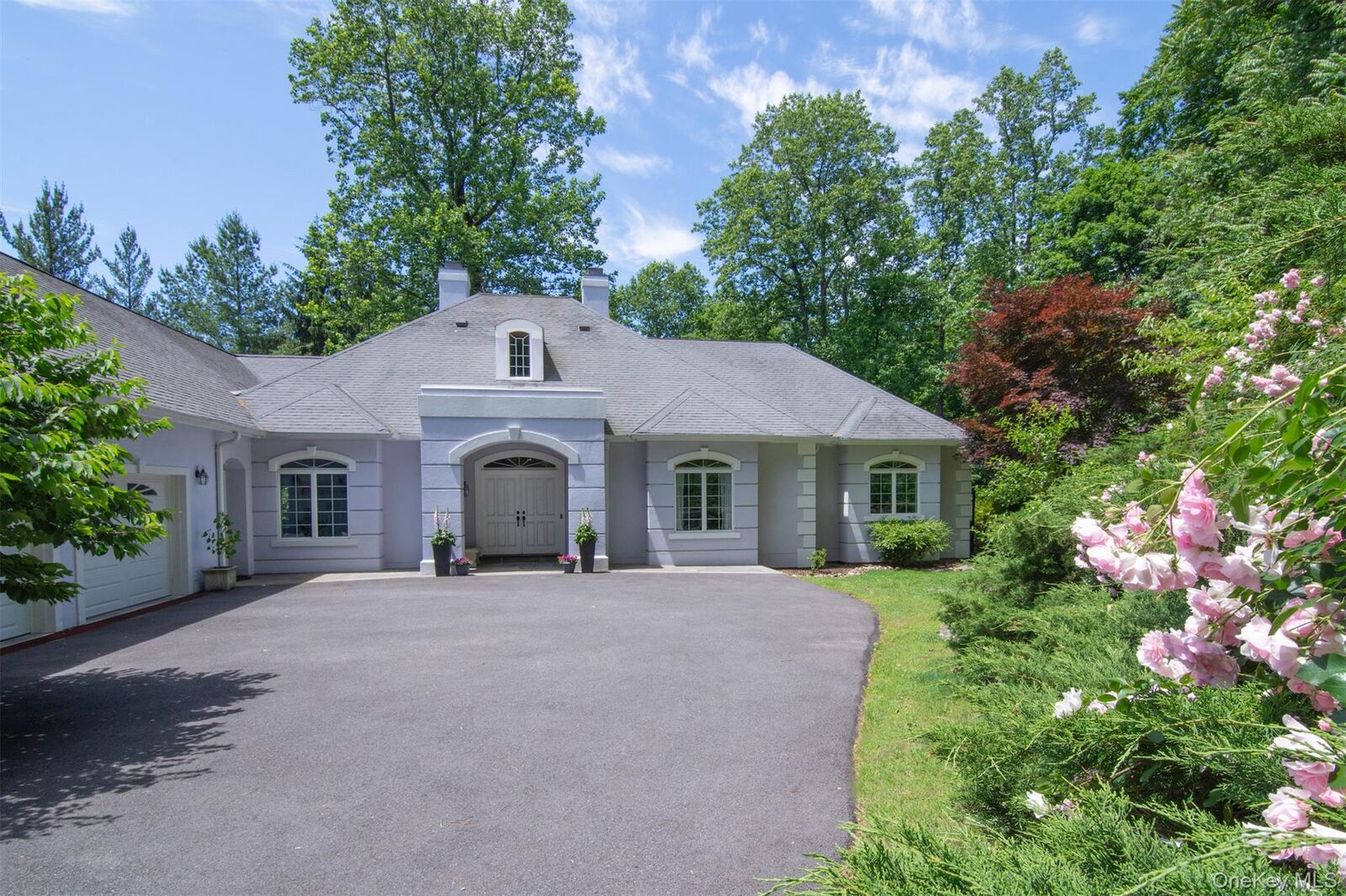 Property Photo:  29 Halsey Pond Lane  NY 10533 