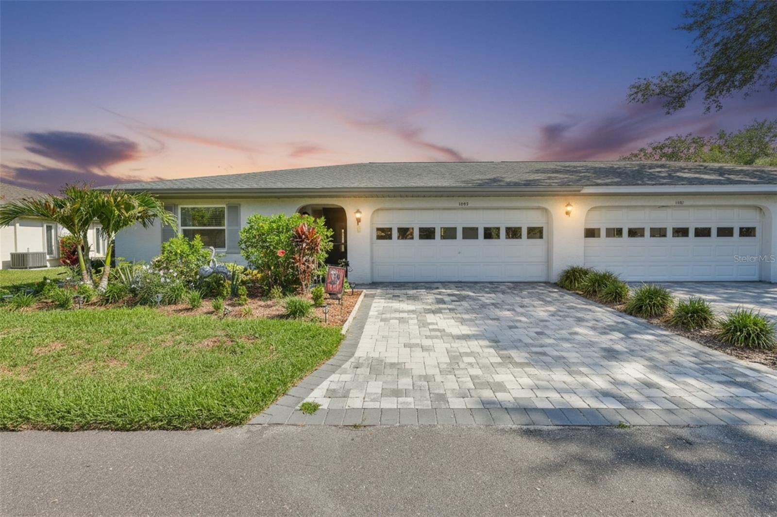 Property Photo:  1403 Langley Drive  FL 33573 