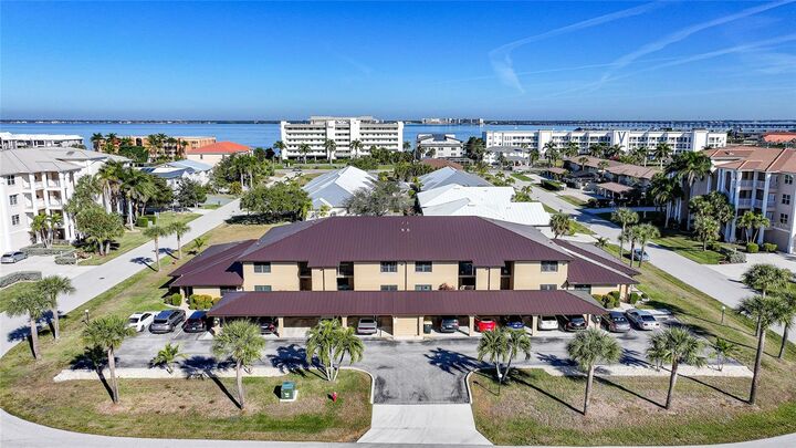 Property Photo: 240 Lewis Circle 513 FL 33950