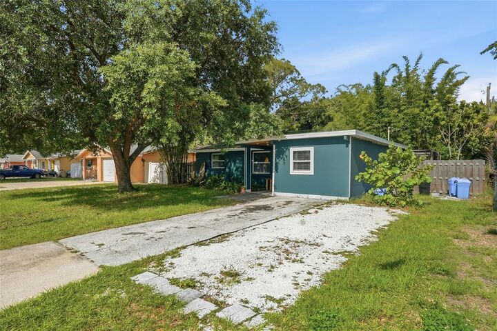 Property Photo:  10060 56th Street N  FL 33782 