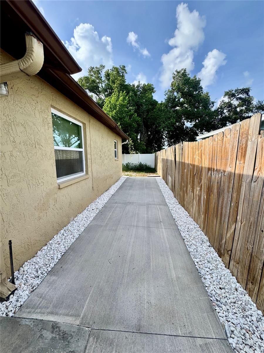 Property Photo:  2564 42nd Avenue N  FL 33714 
