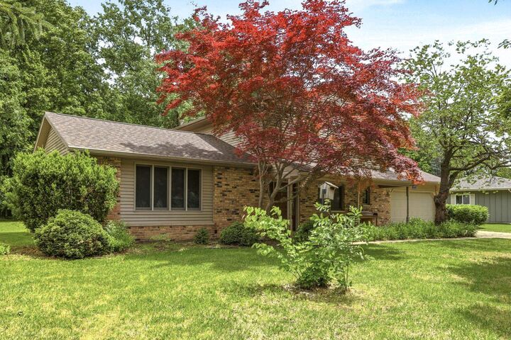 Property Photo:  577 E Franconian Drive  MI 48734 