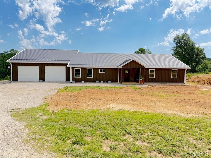 Property Photo: 4800 County Road 4210 MO 65560
