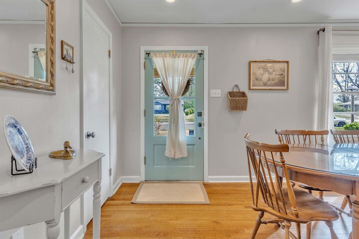 Property Photo:  1383 S White Station Rd  TN 38117 