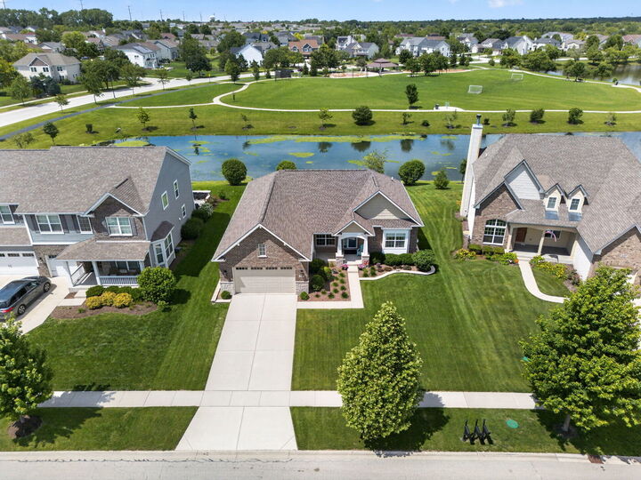 Property Photo: 21325 Willow Pass IL 60404