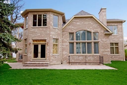 Property Photo: 1801 Chapel Court IL 60062