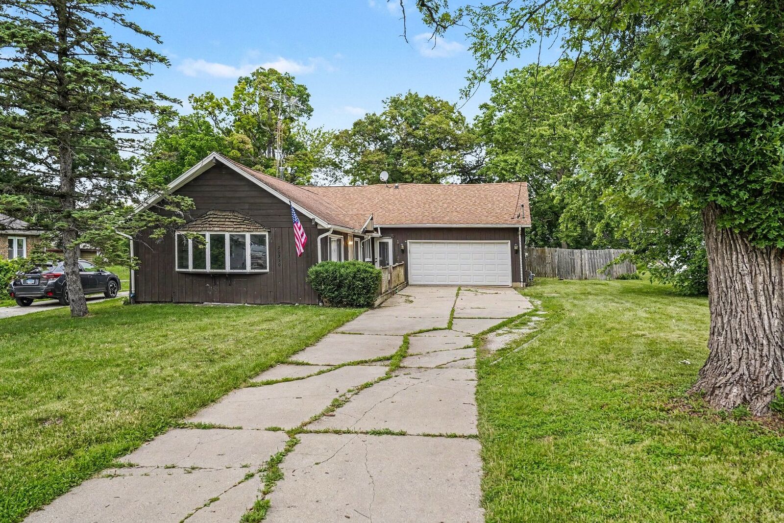 Property Photo: 26330 W Grapevine Avenue IL 60002