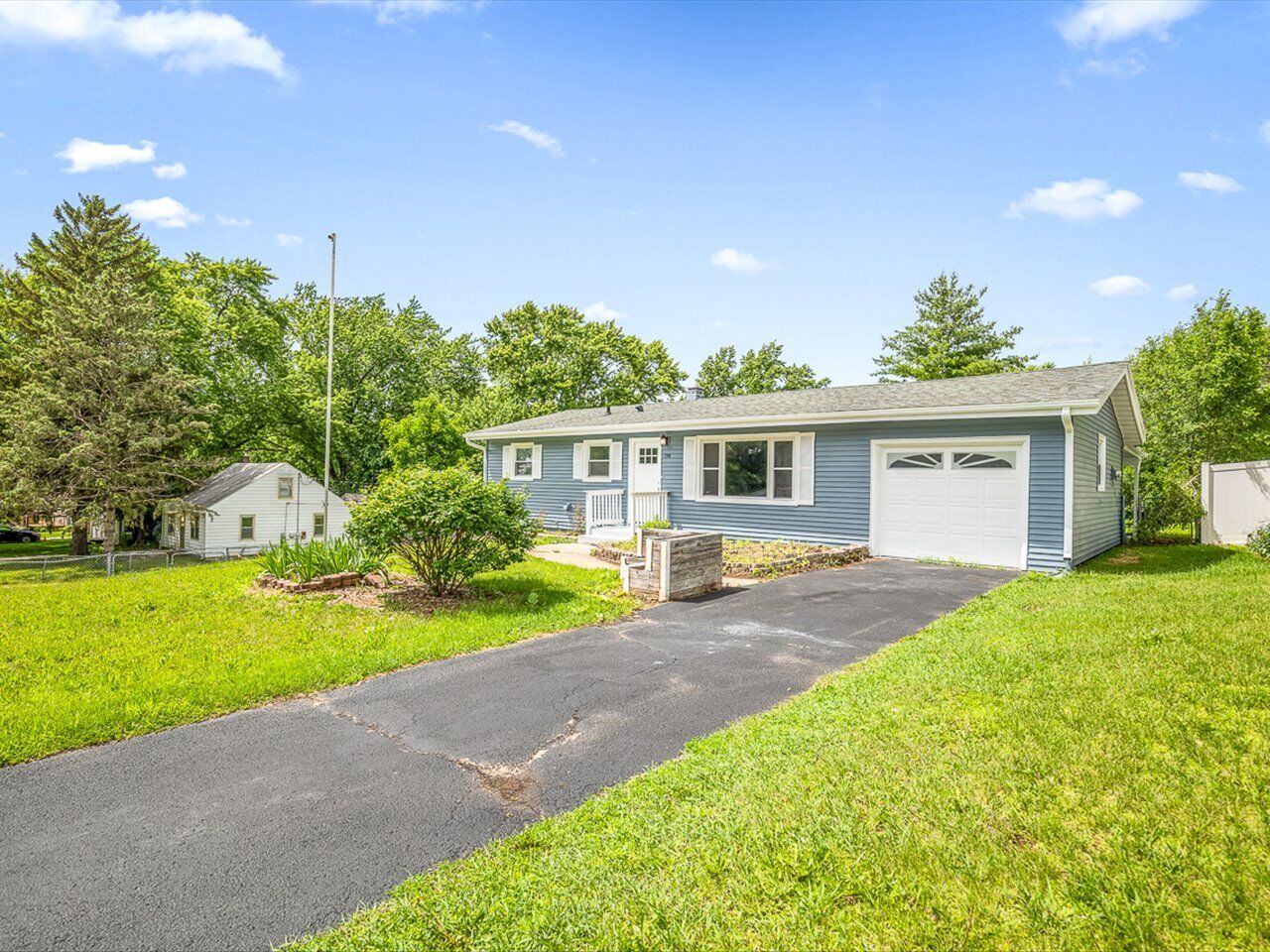 Property Photo: 198 Winona Drive IL 61115