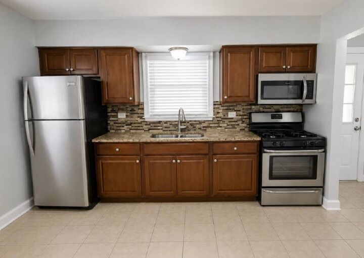 Property Photo: 11447 S Natoma Avenue IL 60482