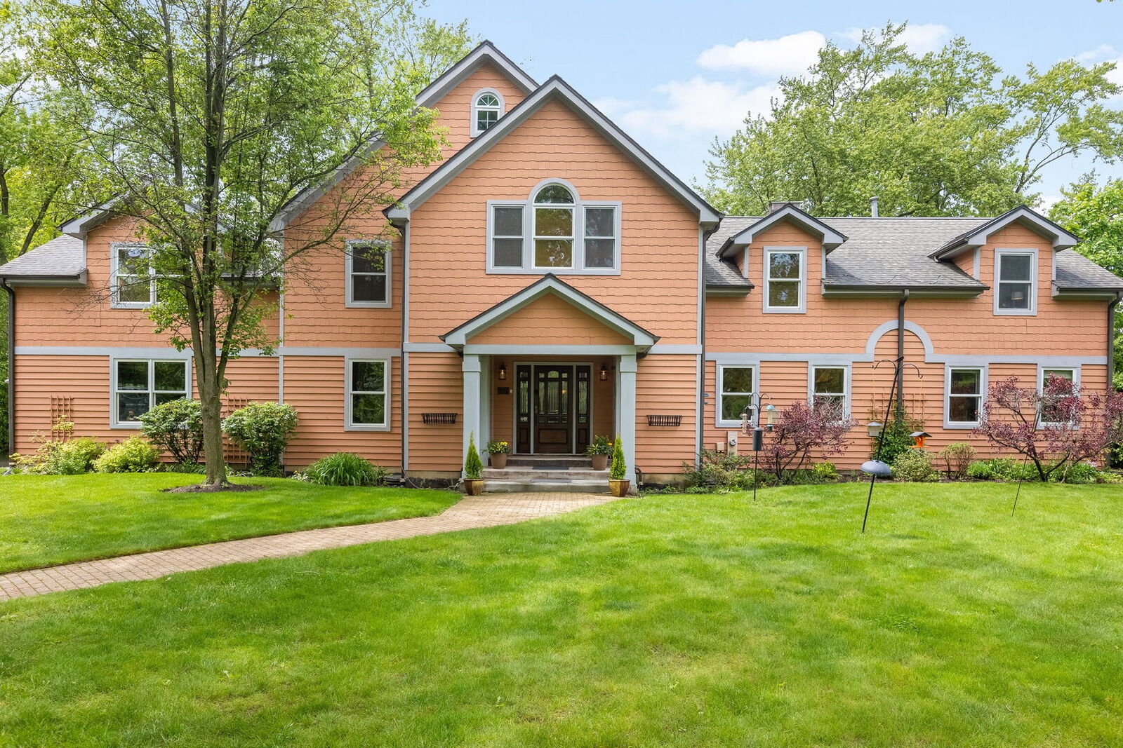 Property Photo:  1520 Telegraph Road  IL 60045 