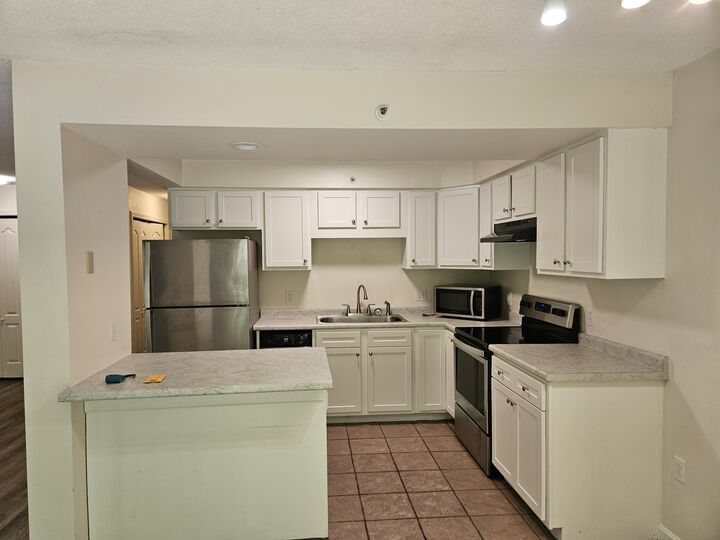 Property Photo:  131 Temple Avenue 10  ME 04064 