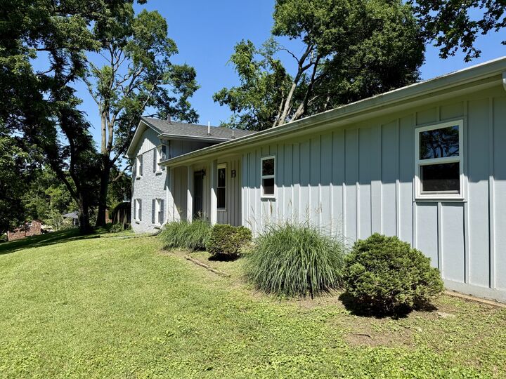 Property Photo:  213 Rhine Dr  TN 37115 