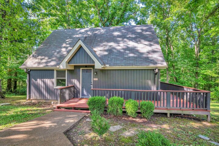 Property Photo:  1144 Chestnut Dr  TN 37029 