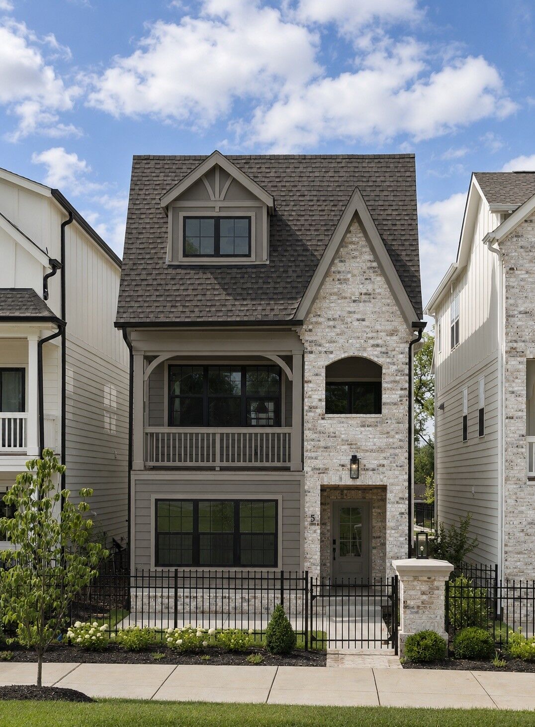 Property Photo:  504 Edwin St 38  TN 37207 