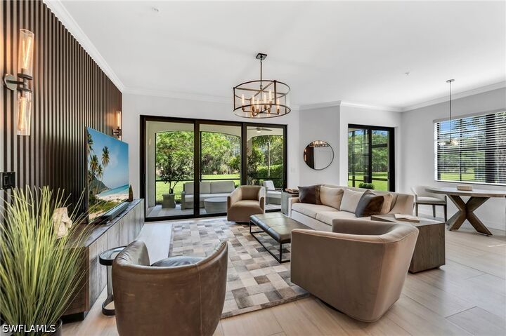 Property Photo: 16348 Viansa Way 102 FL 34110