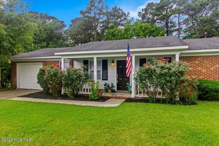Property Photo: 201 Greenbriar Drive NC 28546