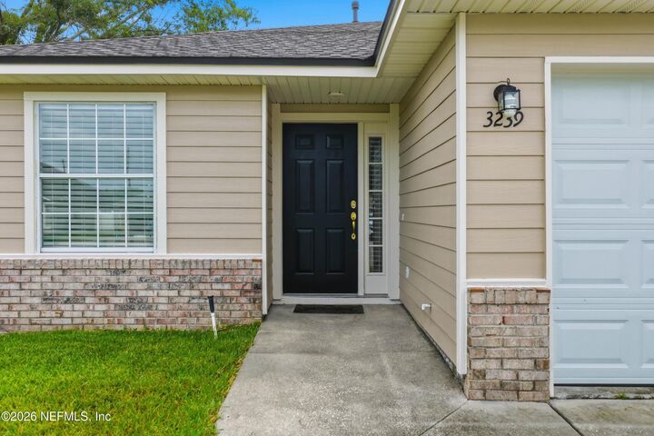 Property Photo:  3239 Deuce Court  FL 32277 