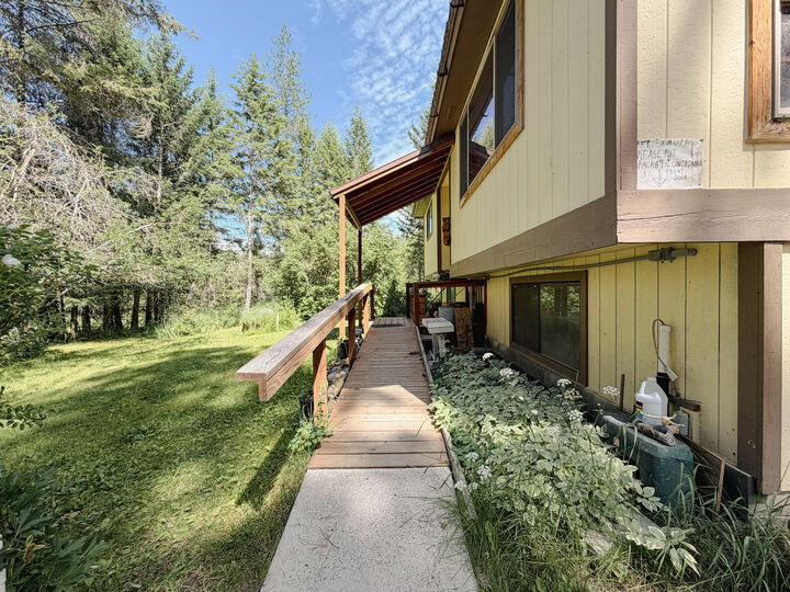 Property Photo:  3179 Church Rd  WA 99181 