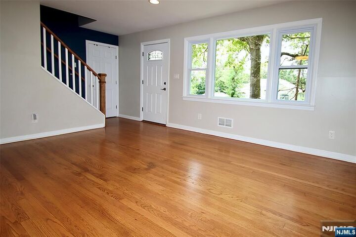 Property Photo:  73 Oneida Avenue  NJ 07436 
