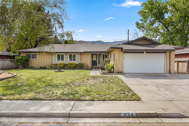 Property Photo:  904 Saratoga Way  NV 89703 