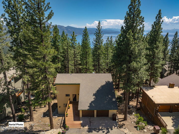 Property Photo: 798 Tyner Way NV 89451