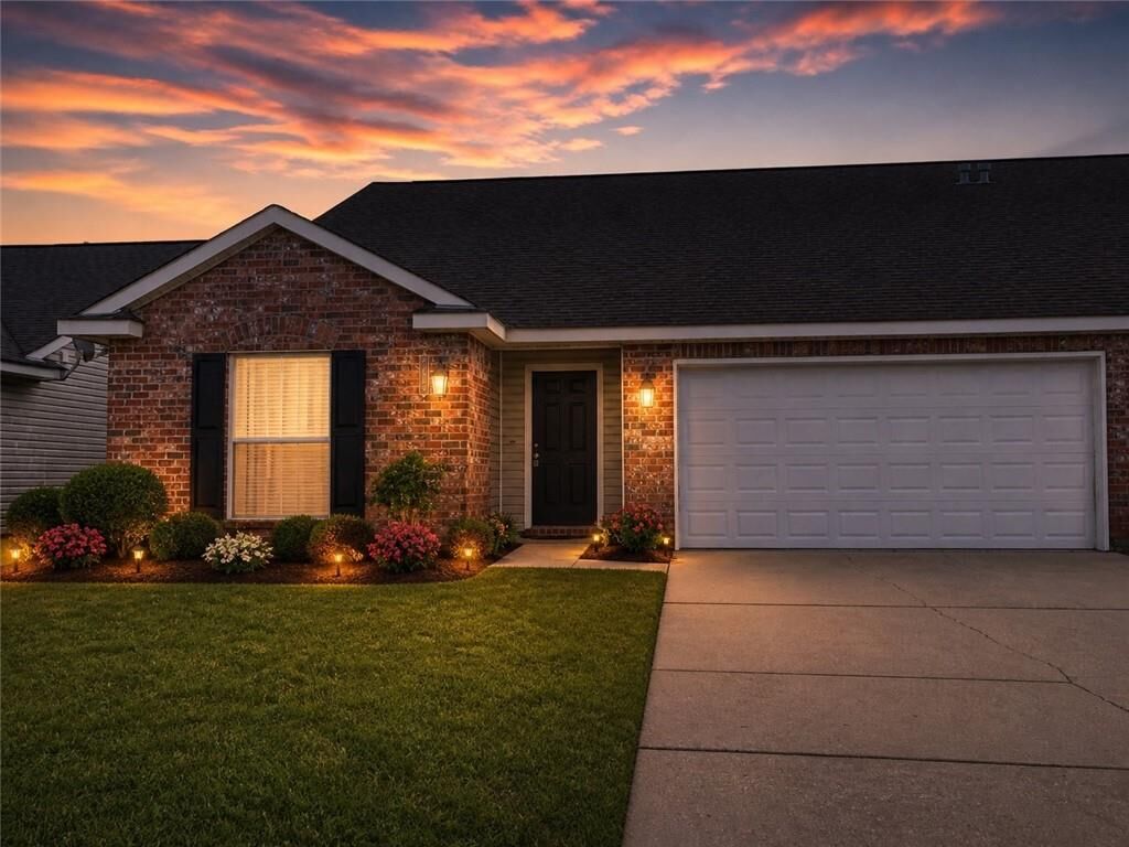 Property Photo: 1064 Clairise Court LA 70461