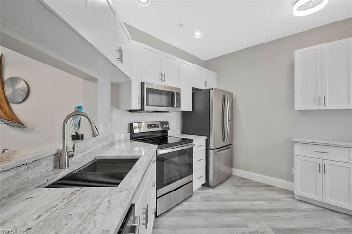 Property Photo: 12065 Summergate Cir 101 FL 33913