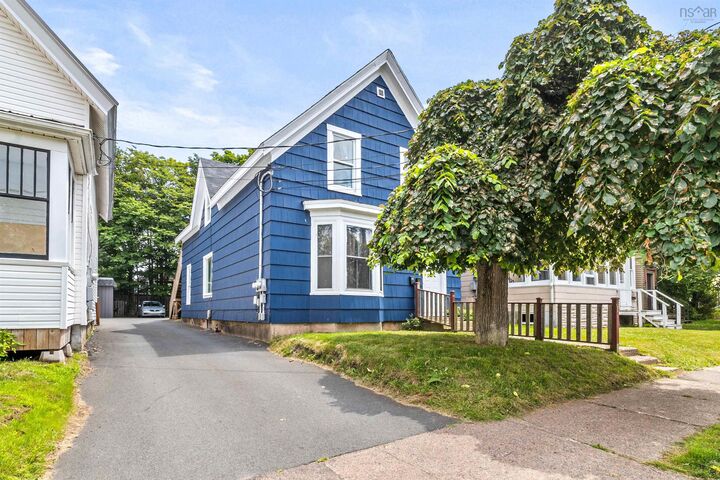Property Photo:  59 Pleasant Street  NS B2N 3R8 