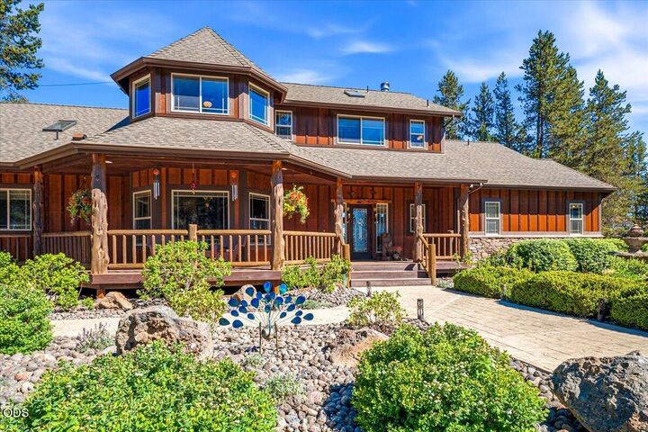 Property Photo: 50490 Hwy 31 OR 97739