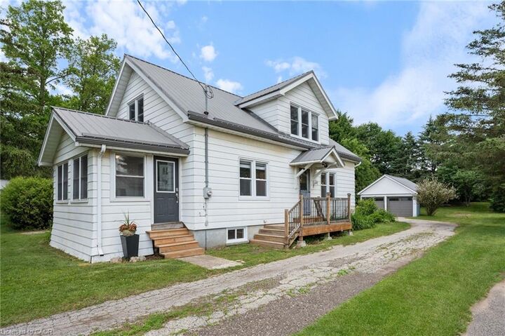 471 Church Street E — photo 1