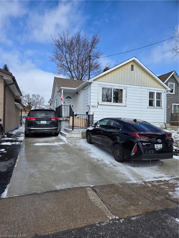 Property Photo: 6413 Monroe Street ON L2G 2G9