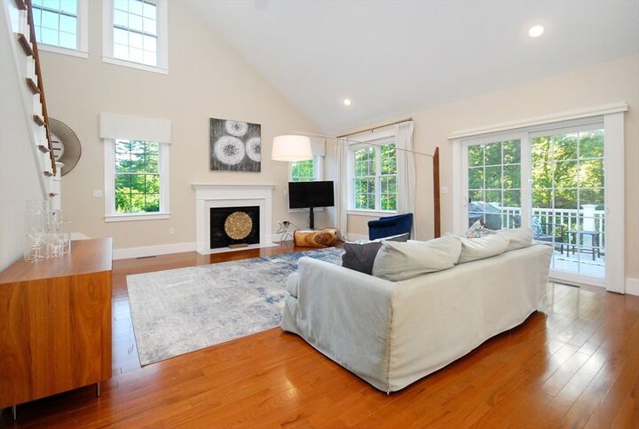Property Photo:  25 Black Horse Pl 25  MA 01742 