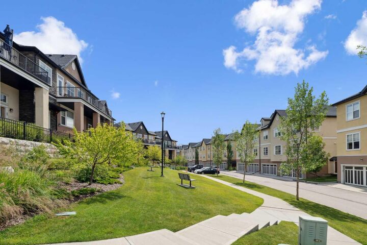 Property Photo: 30 Cranbrook Villas SE AB T3M 1Z3