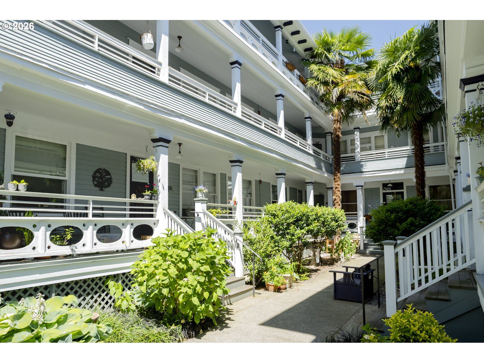 Property Photo: 2127 NW Irving St 105 OR 97210