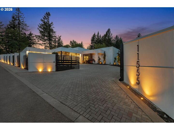 Property Photo:  11555 SE Hilltop Ct  OR 97086 