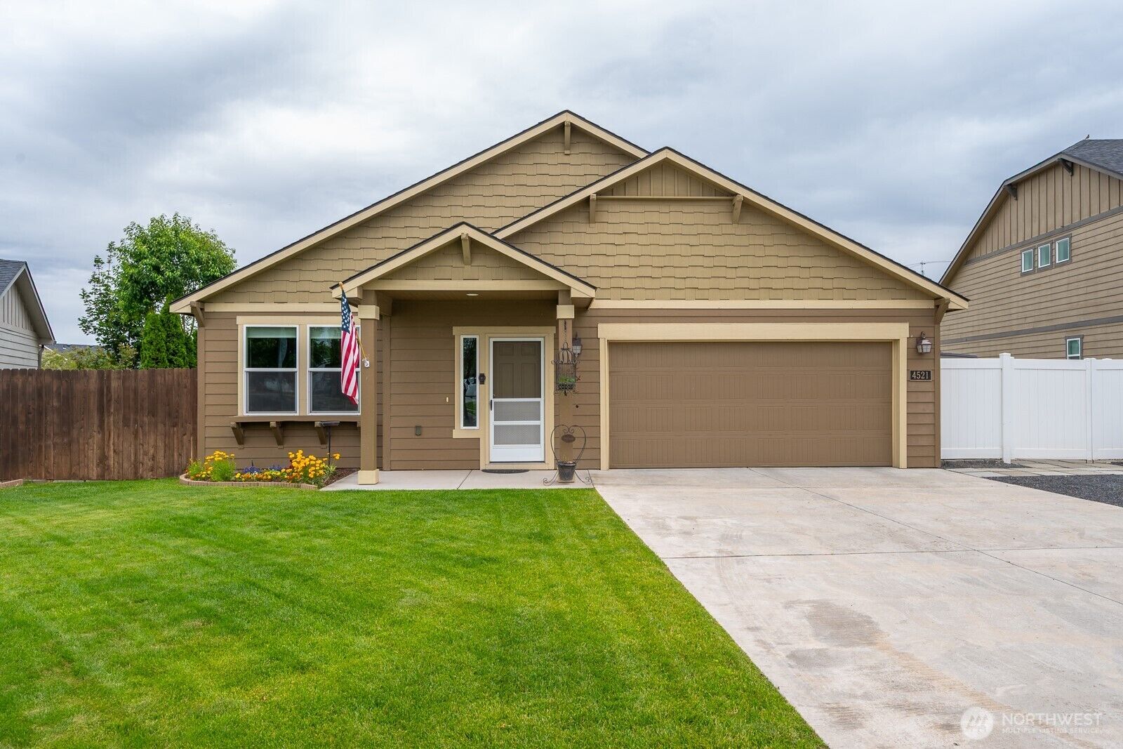 Property Photo: 4521 W Wesley Place WA 98837