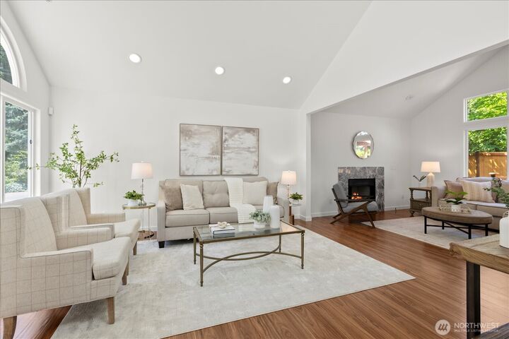 Property Photo:  1828 NE Serpentine Place  WA 98155 