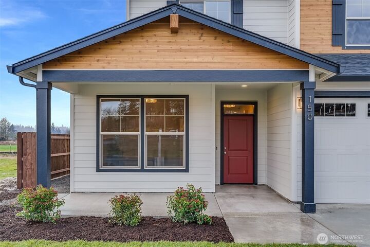 Property Photo:  225 E 24th Avenue  WA 98629 