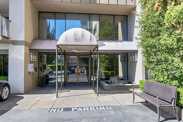 Property Photo: 50 Mounds Road 105 CA 94402